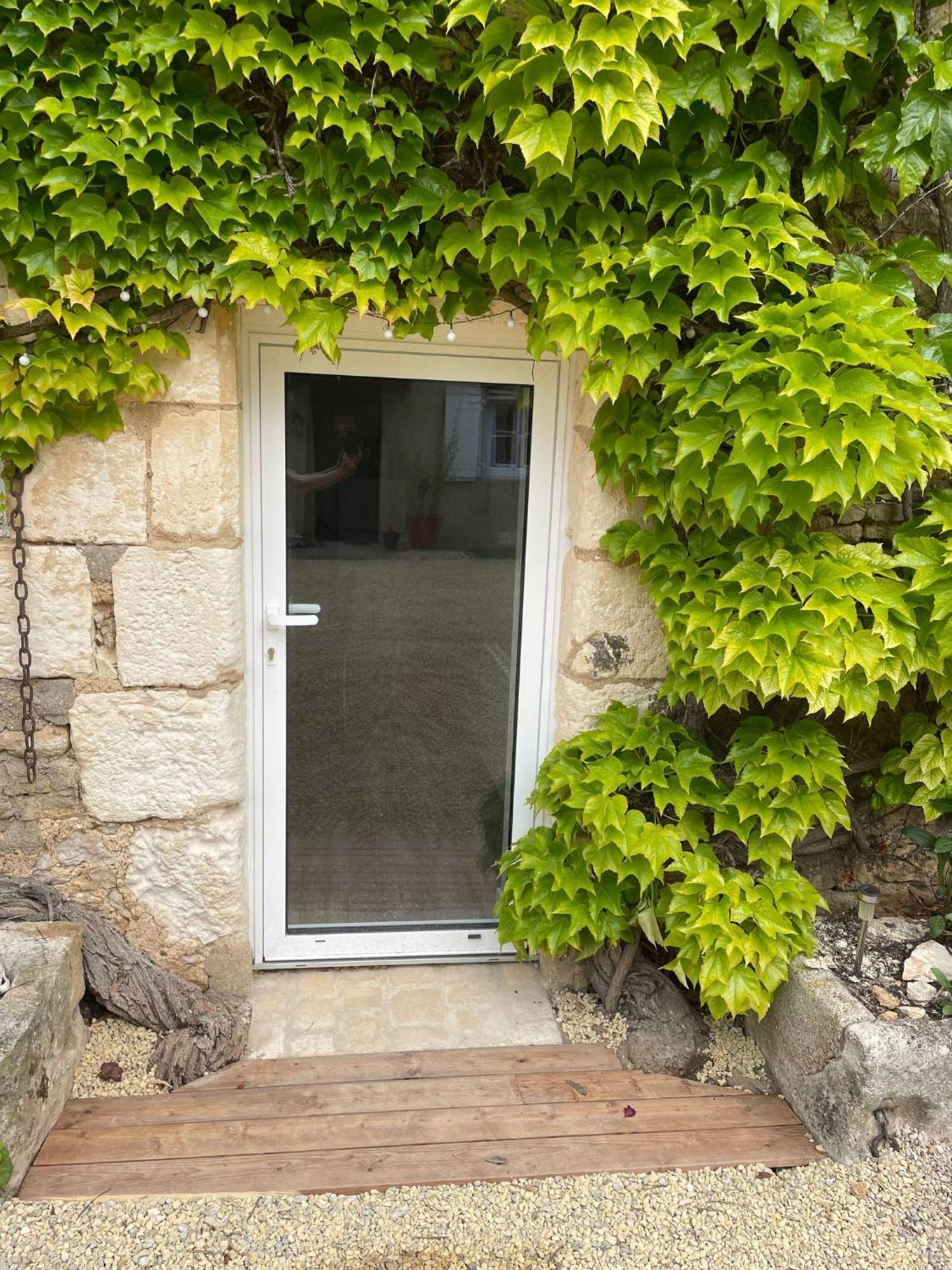 Gite De Charme - 3 Chambres, 5 Lits - De 4 A 7 Personnes Avanton Exteriér fotografie